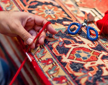 خدمات تخصصی و حرفه ای رفوی فرش در قالیشویی ایزدشهر